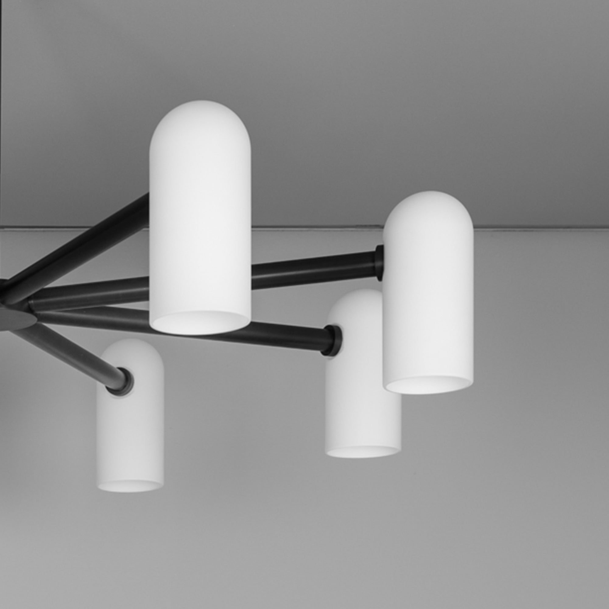 Schwung Odyssey Round Chandelier | Large